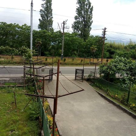Julia Guest House Кобулети Экстерьер фото