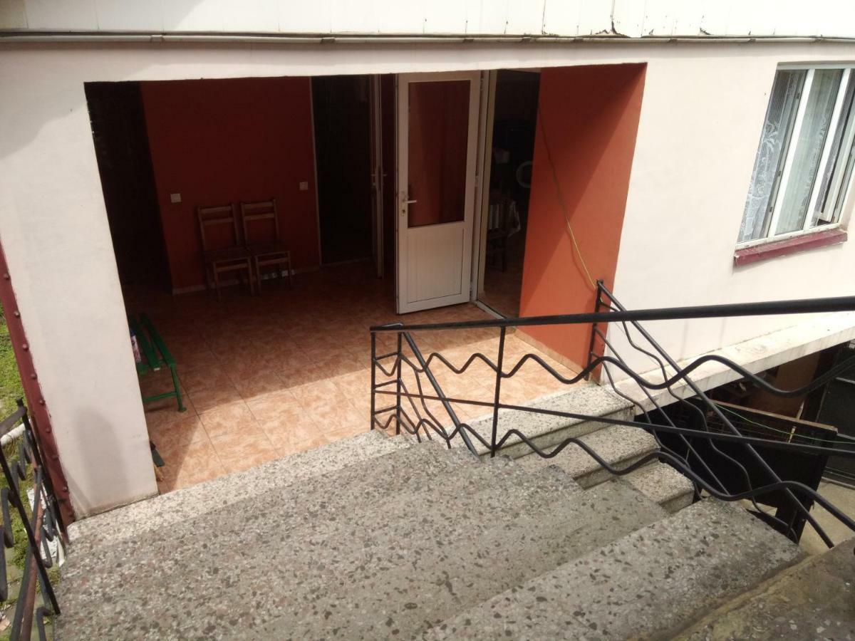 Julia Guest House Кобулети Экстерьер фото